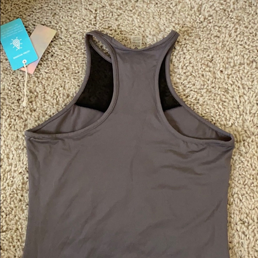 SOLD - Roxy Workout Top - Picture 4 of 4
